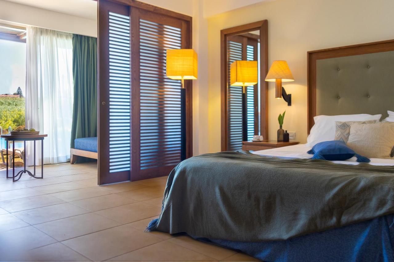 Giannoulis - Cavo Spada Luxury Sports & Leisure Resort & Spa Kolimvarion Bagian luar foto