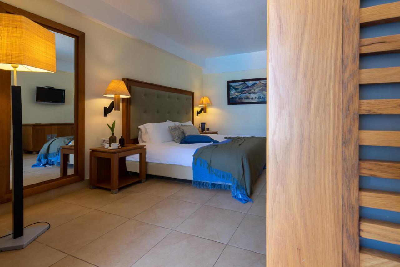 Giannoulis - Cavo Spada Luxury Sports & Leisure Resort & Spa Kolimvarion Bagian luar foto